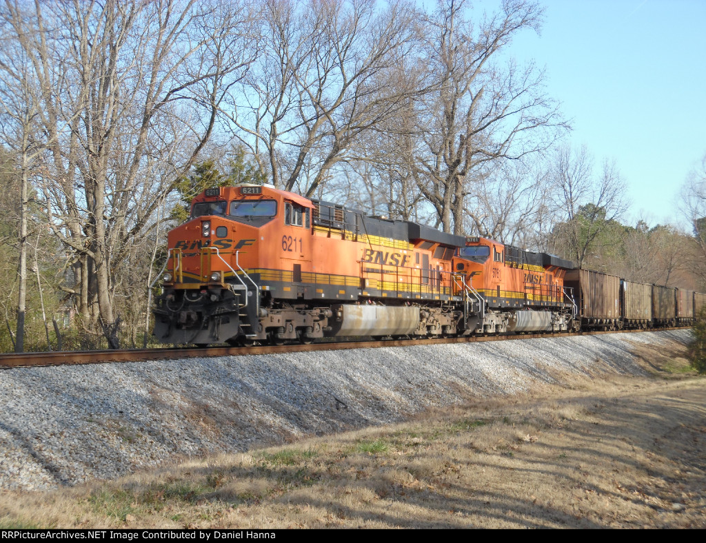BNSF 6211 &amp; 5761